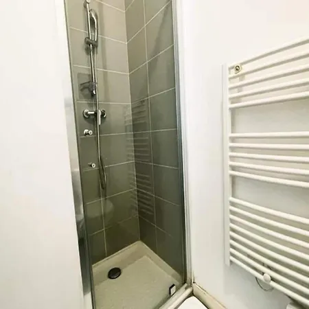 Апартаменты For 2 People Гренобль